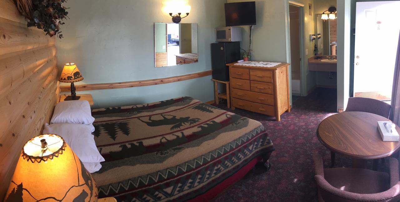 ווסט ילוסטון Madison Hotel Motel מראה חיצוני תמונה