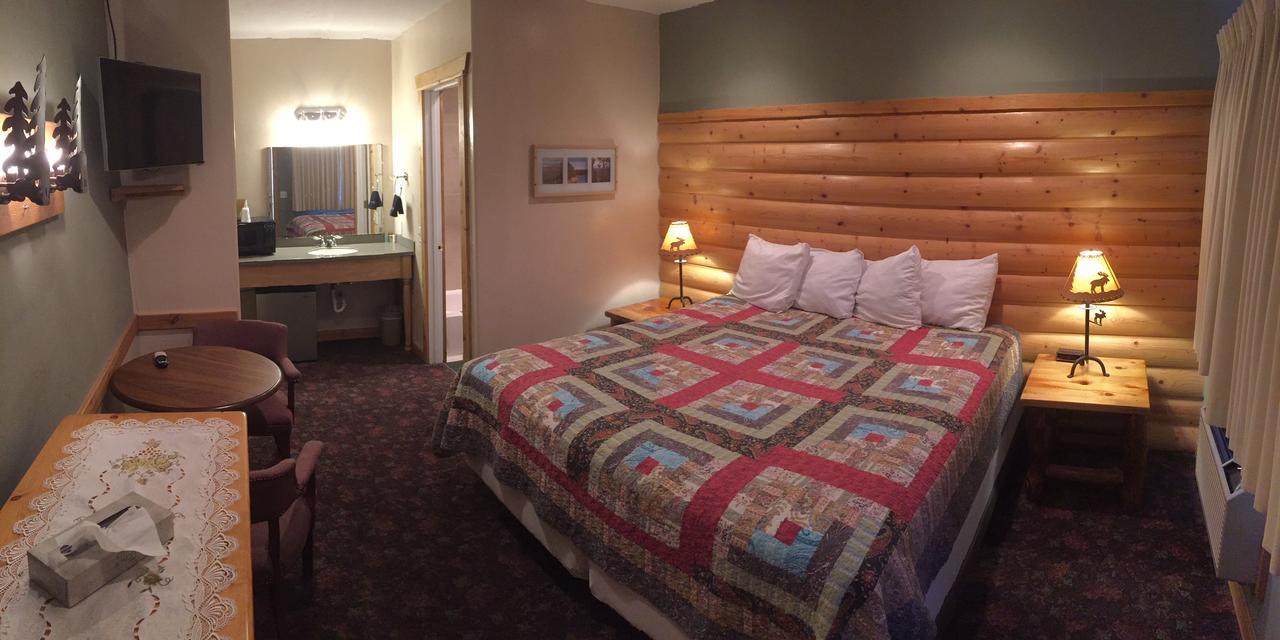 ווסט ילוסטון Madison Hotel Motel מראה חיצוני תמונה